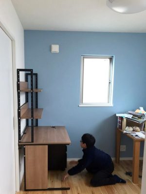 rihookumaさん邸_息子さんの部屋_FARROW&BALL_No.89_Lulworth Blue